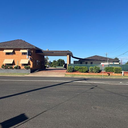 Adelong Motel Narrabri Exterior foto